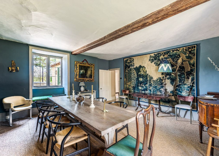 8. Diningroom
