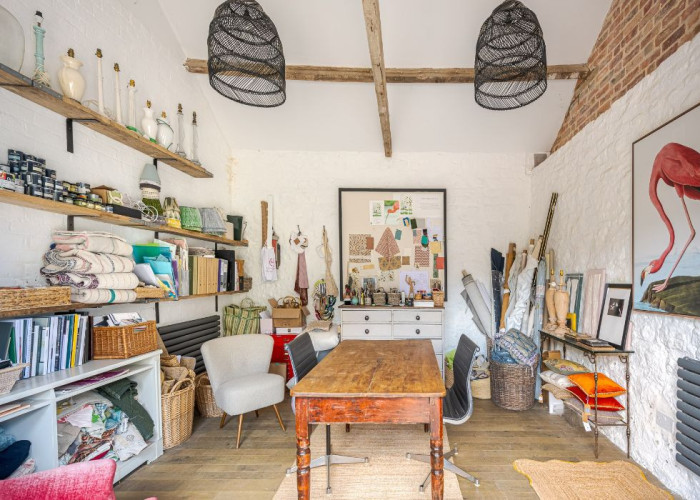 22. art studio