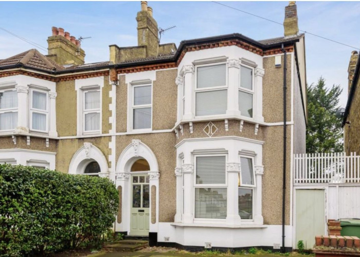 Four Bedroom Corbett House For Filming