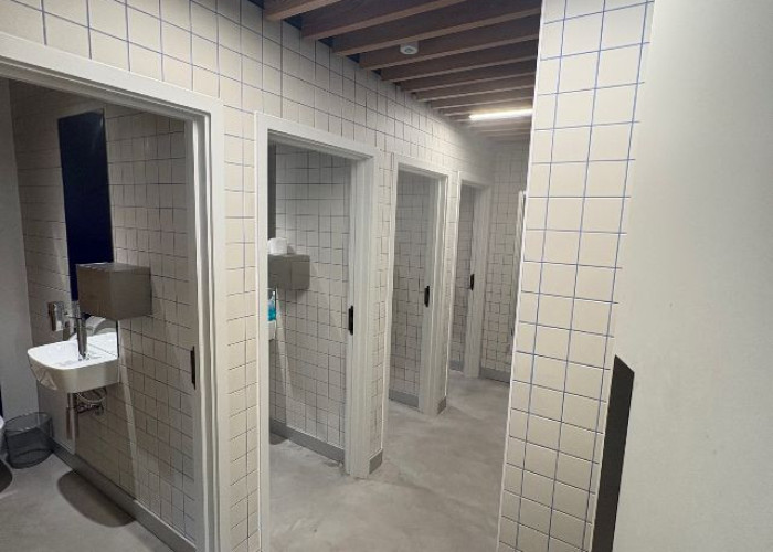 8. Toilet