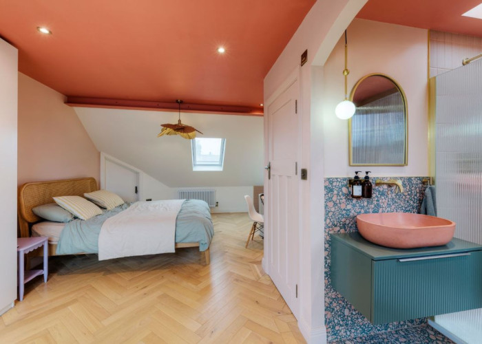 22. Bedroom (Master/En-Suite)
