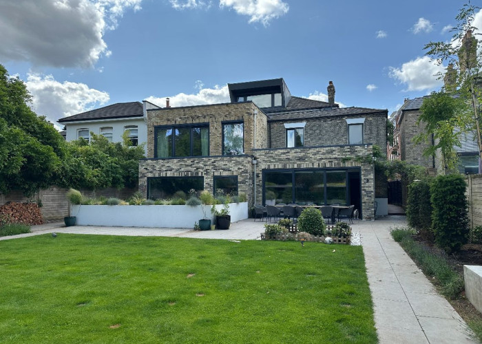 Large Home With Huge Basement For Filming