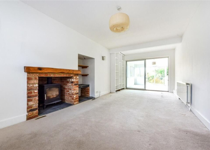 4. Livingroom, Fireplace