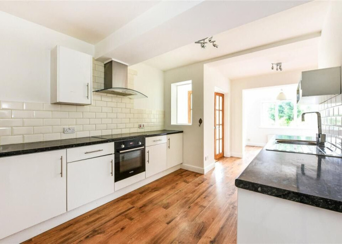 8. Kitchen (Modern), Kitchen (White units), Kitchen (Electric/Induction Hob)