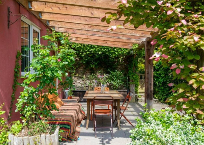 30. Patio / Veranda