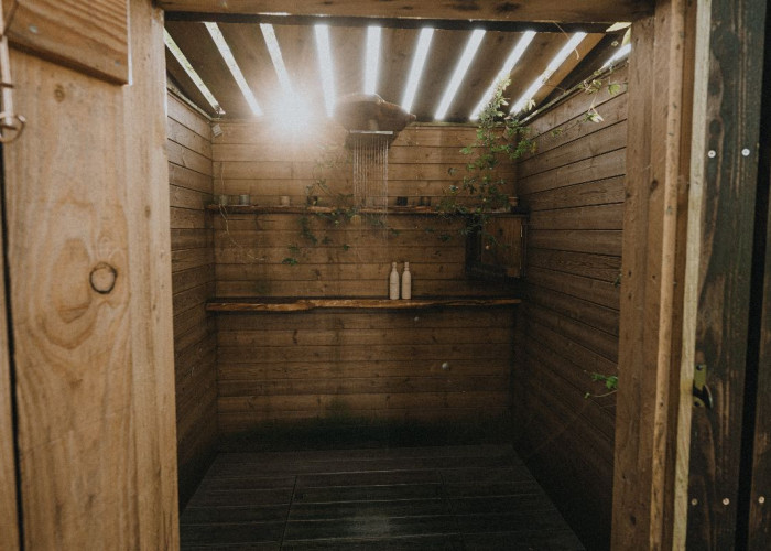 13. Shower Room