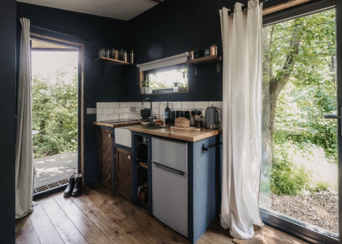 7. Kitchen
