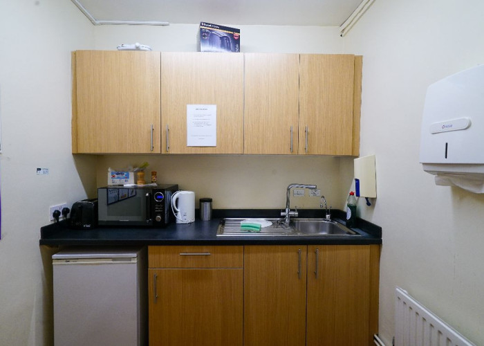 15. Kitchen