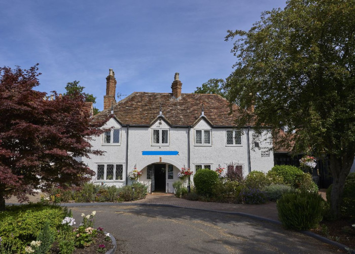 Riverside Pub For Filming
