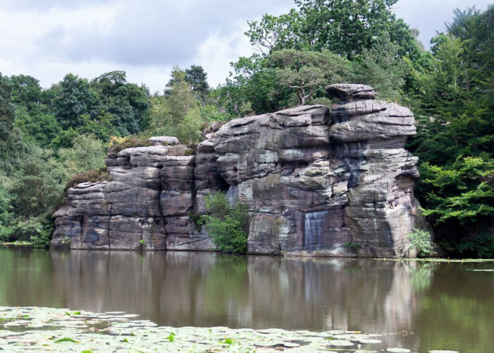 Historic Garden With Dramatic Grit Rocks For Filming