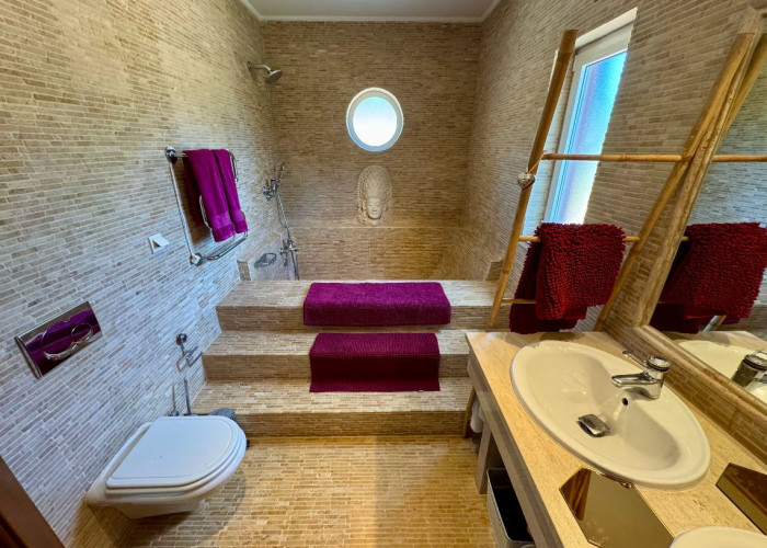 21. Bathroom