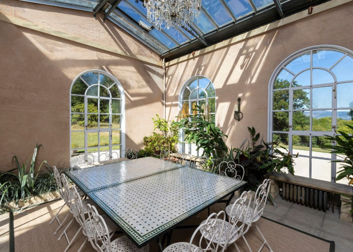 22. Conservatory, Skylight
