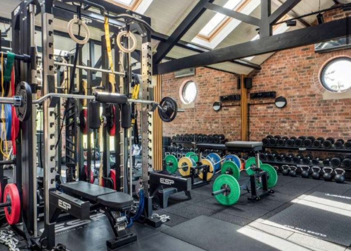44. Gym (Home)