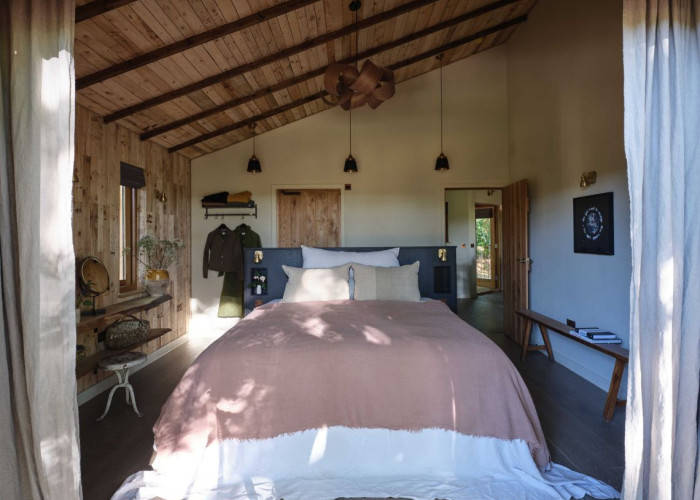 7. Bedroom (Double)