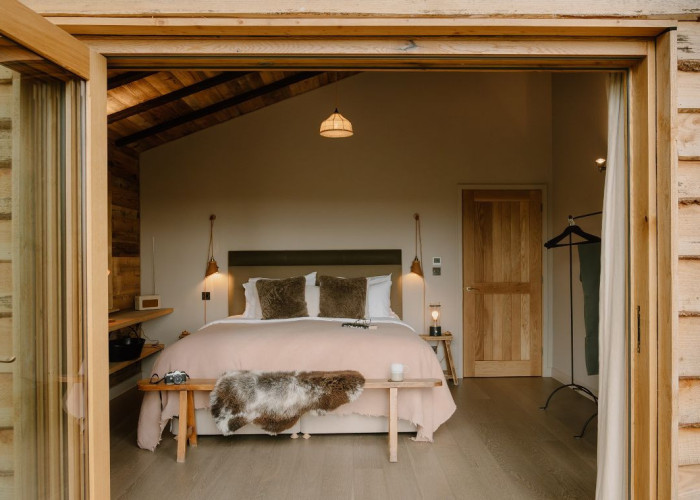15. Bedroom (Double)