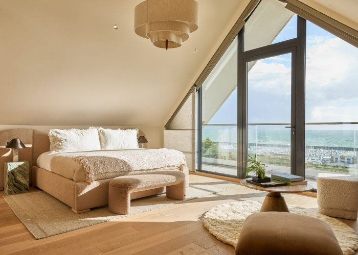 11. Bedroom (Double)