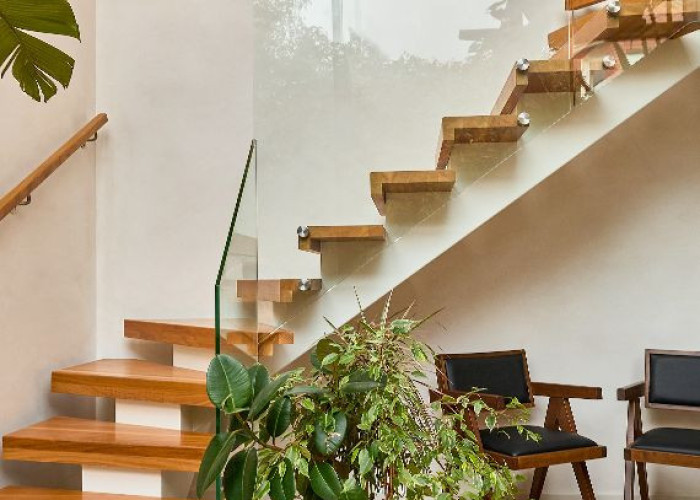8. Stairway / Staircase