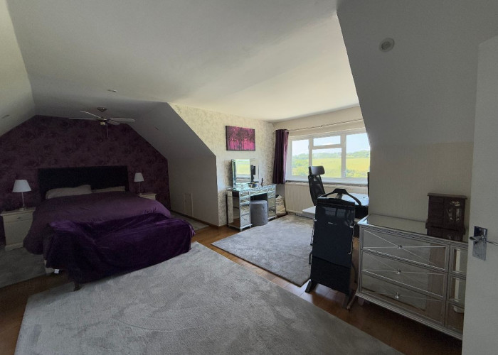 20. Bedroom (Double)