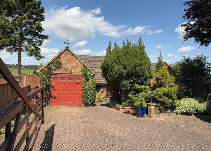Rural Detached Home For Filming
