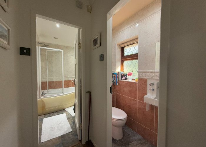 17. Toilet