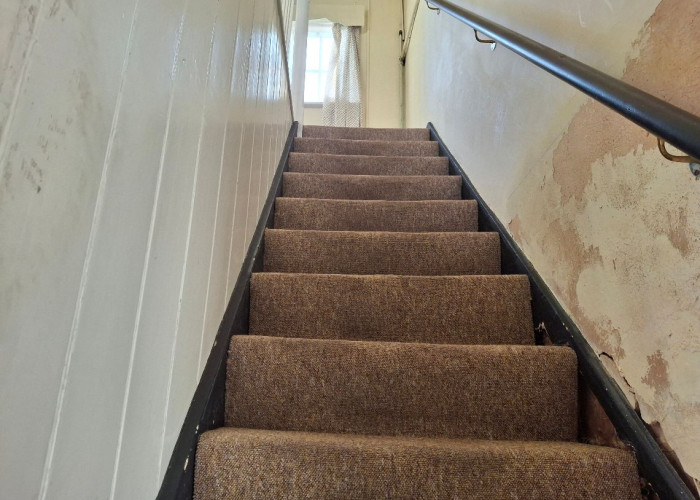 17. Stairway / Staircase