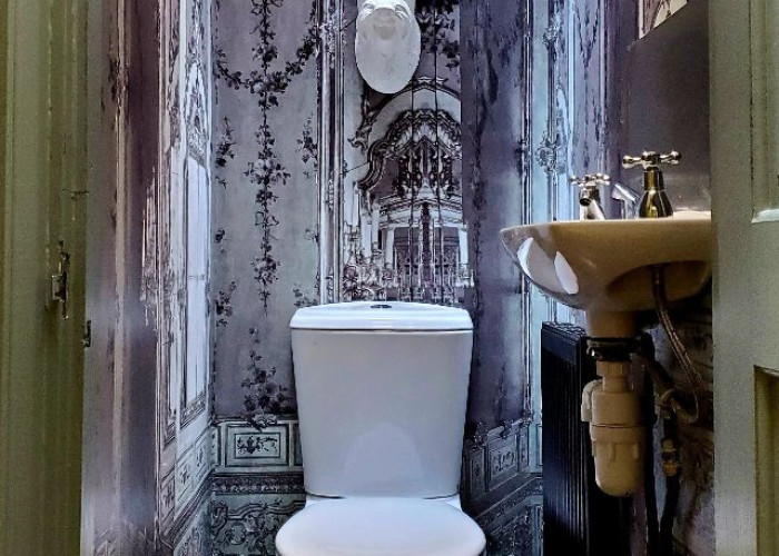 9. Toilet