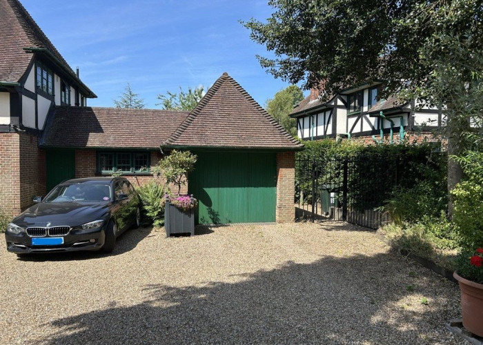 5. Driveway, Garage
