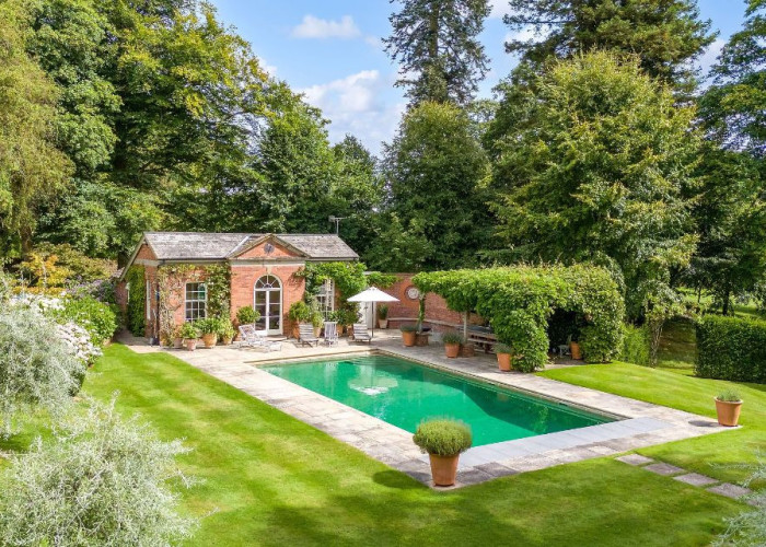 48. Swimming-pool, Pool (House)