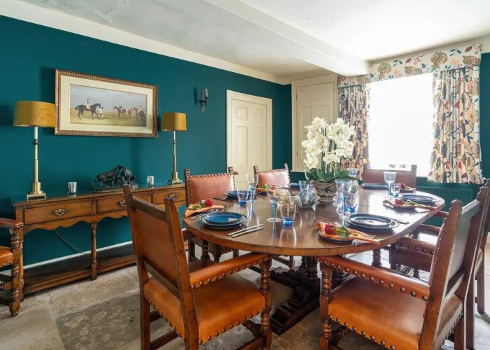 6. Diningroom