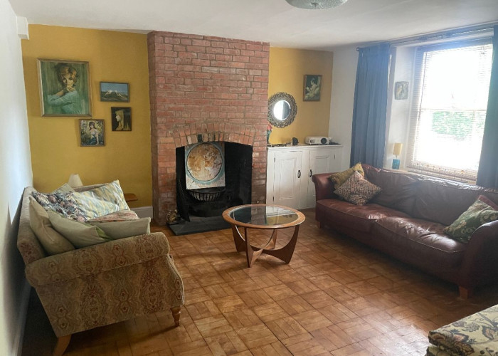 25. Livingroom