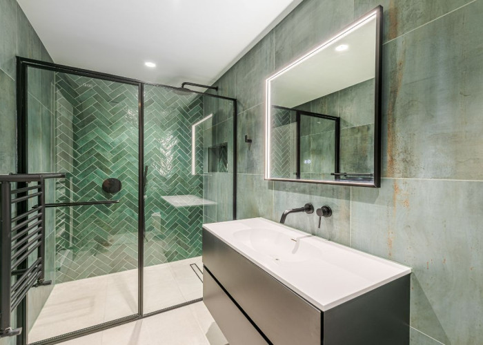 17. Bathroom