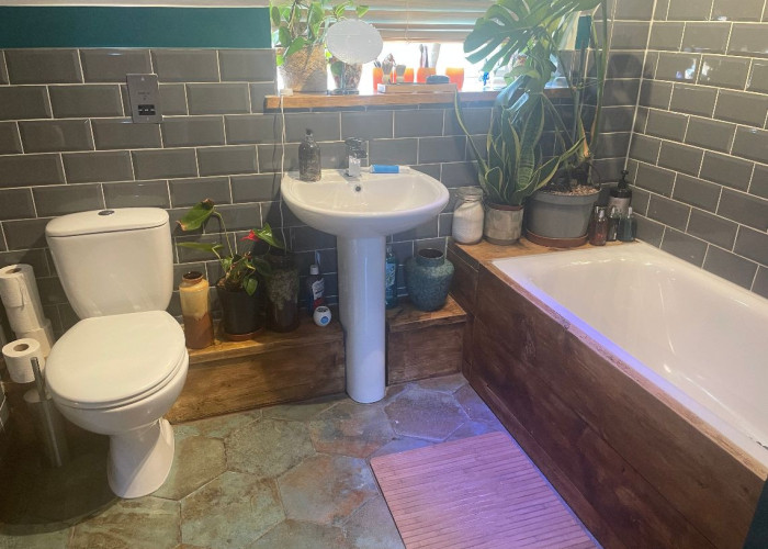 25. Bathroom