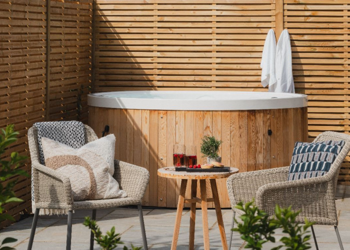 17. Hot Tub/Jacuzzi