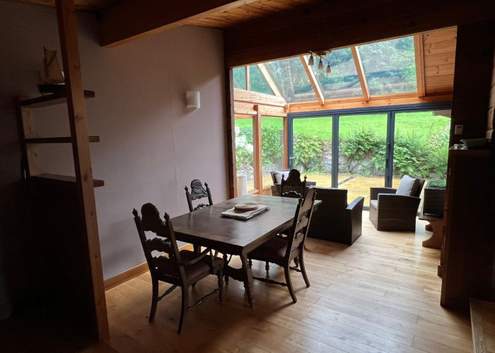 12. Diningroom, Skylight