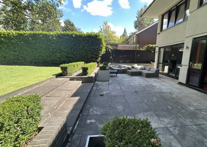 32. Patio / Veranda