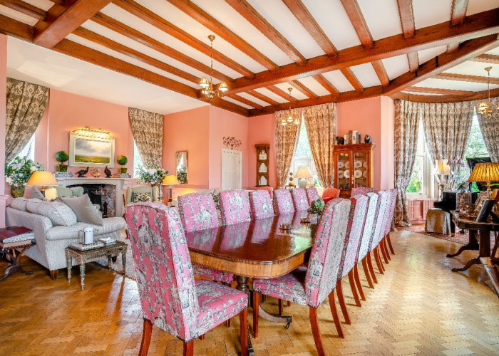 Historical Country Manor House With Gardens And Grounds For Filming