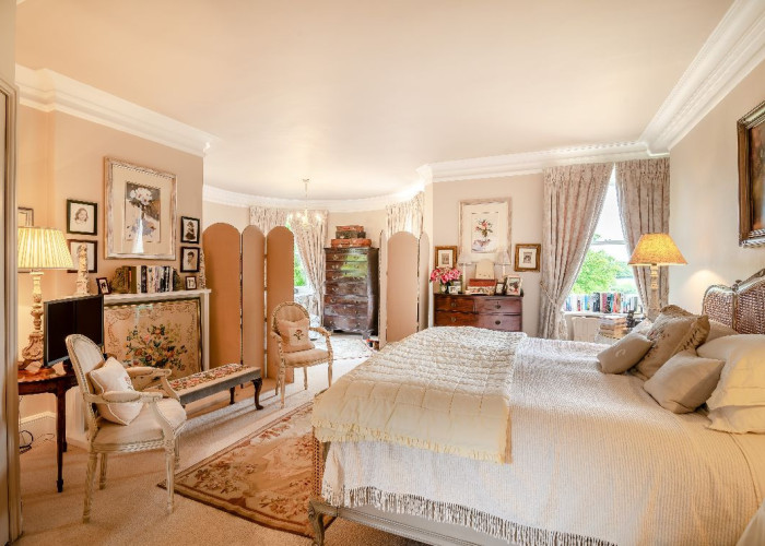 38. Bedroom (Double)