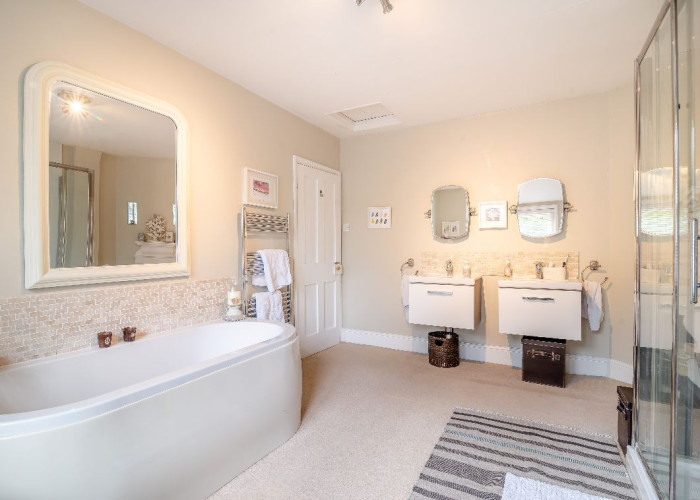 41. Bathroom (Large), Bathroom (2 sinks), Bathroom (Shower and bath)