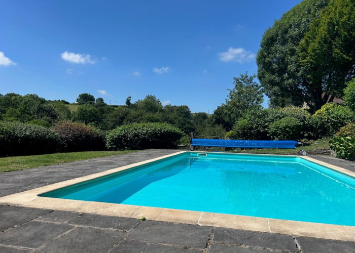 7. Swimming-pool