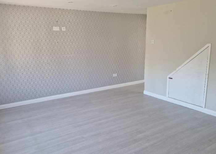 18. Empty Room