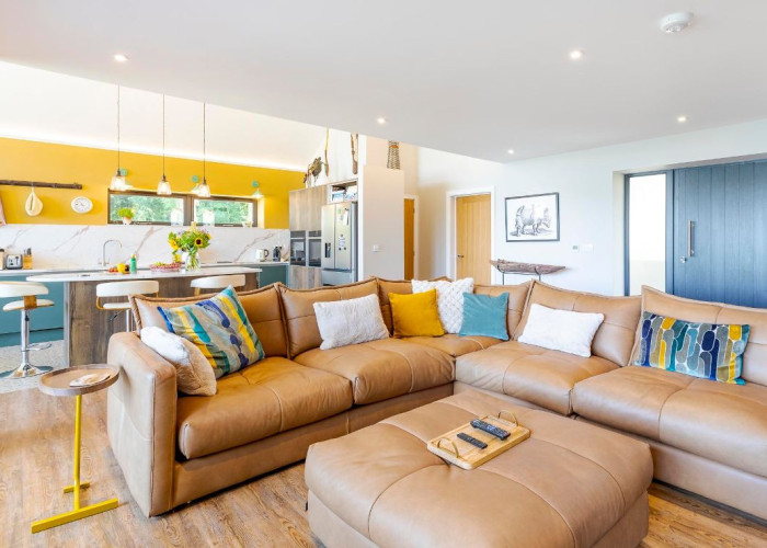 6. Livingroom, Kitchen, Open-plan