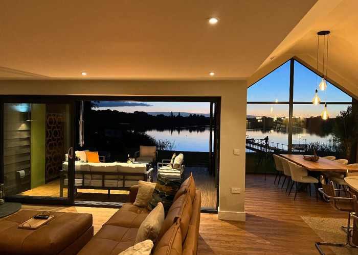 7. Windows, Open-plan
