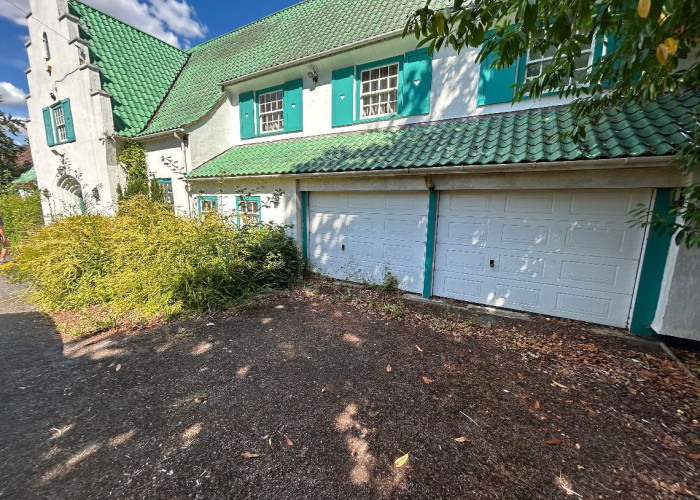 3. Garage (Double)