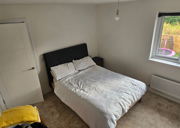 25. Bedroom (Double)