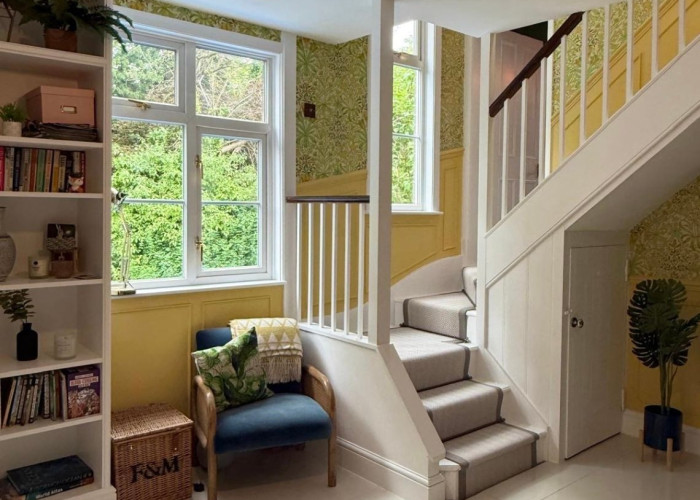 20. Stairway / Staircase
