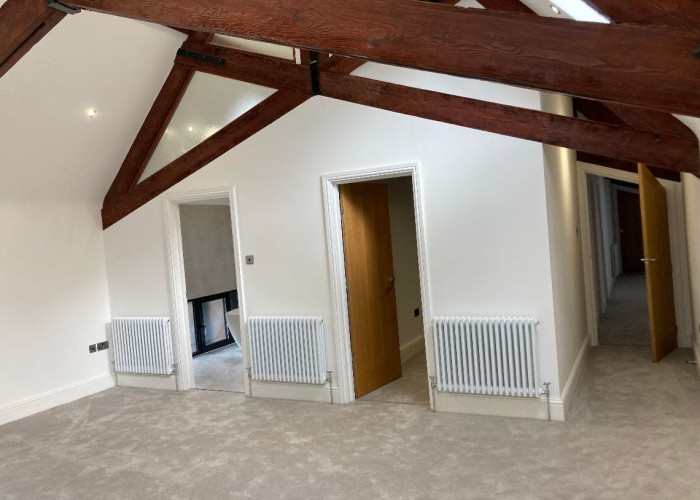 40. Bedroom (Master/En-Suite)
