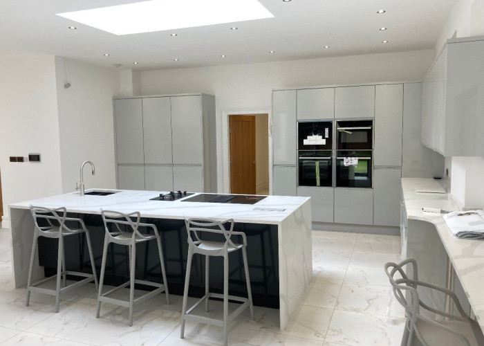 12. Kitchen (With Island), Kitchen (Cream or White units), Kitchen (Modern), Kitchen (Electric/Induction Hob)