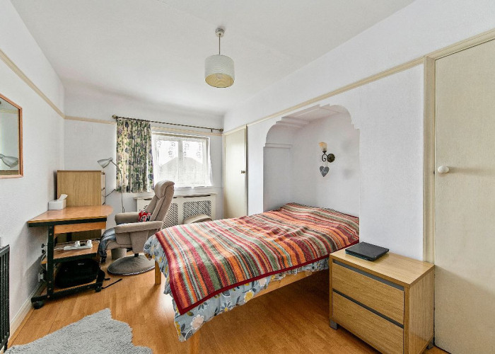 9. Bedroom (Double)