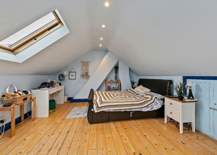 13. Bedroom (Double)