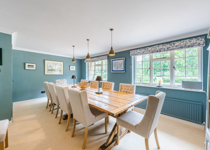 8. Diningroom